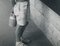 Kleiner Junge mit Milchkanne in Paris, Frankreich, 1950er, Silbergelatine Druck 3
