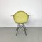 Sedia DAR color limone con base Eiffel originale di Eames per Herman Miller, Immagine 6