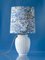 Lámpara de mesa estilo Hamptons hecha a mano de Vintage Velsen Delft White Vase Vasen, Imagen 6