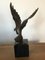 Estatua de paloma voladora Art Déco de bronce de Coenrad, the Netherlands, años 30, Imagen 4