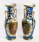Antike französische Vasen aus Porzellan 2