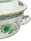 Sopera Bouquet Apponyi china pequeña de porcelana verde con asas de Herend, Imagen 3