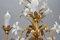 Florentiner Vergoldeter Metall Kronleuchter mit Weißen Lilie Blumen 10