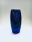 Moderne mundgeblasene Bullicante Glasvase in Blau und Lila 8