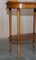 Mesa auxiliar vintage ovalada de madera de tejo con tablero de riel de galería, Imagen 8