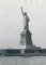 Freiheitsstatue, USA, 1960er, Schwarz-Weiß-Fotografie 2