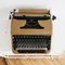 Máquina de escribir Olympia Mid-Century moderna, años 60, Imagen 1