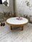 Tavolino da caffè rotondo in ceramica bianca e legno, Immagine 4
