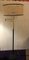 Lámpara de pie de latón y metal lacado con pantalla de paja de Viena, años 60, Imagen 8