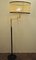 Lámpara de pie de latón y metal lacado con pantalla de paja de Viena, años 60, Imagen 9