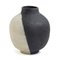Japanische moderne minimalistische Raku Keramikvase in Weiß & Schwarz 6
