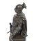 Escultura francesa antigua de bronce y malaquita de un caballero con armadura, Imagen 9