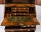 Librería Queen Anne de madera nudosa de nogal, siglo XVIII, Imagen 9