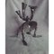 Scultura portacandele a forma di bastoncino danzante di Ana Botezatu, Immagine 2