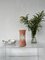 Pfirsichfarbene Vase aus Milchglas, 1960er 2