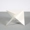 Tavolino triangolare di Ronald Willemsen per Metaform, Paesi Bassi, anni '80, Immagine 1