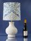Lámpara de mesa estilo Hamptons hecha a mano de Royal Delft vintage, Imagen 3