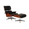 Poltrona in pelle nera con sgabello di Charles & Ray Eames per Vitra, set di 2, Immagine 1