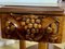 Achteckiger Art Deco Tisch aus Nussholz 4