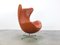 Cognacfarbener Egg Chair aus Leder von Arne Jacobsen für Fritz Hansen, 1980er 4