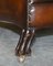 Butacas victorianas antiguas de cuero marrón con patas talladas. Juego de 2, Imagen 19