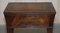 Lámpara de mesa victoriana de caoba curvada con un cajón y superficie de cuero marrón, Imagen 11