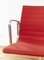 Chaise Pivotante Rouge par Charles & Ray Eames 2