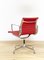 Chaise Pivotante Rouge par Charles & Ray Eames 8