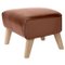 Reposapiés My Own Chair de cuero marrón y roble natural de Lassen, Imagen 1