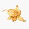 Lilienbrosche aus 18 Karat Perlgelb und Gold, 1960er 9