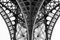 Ogphoto, Detail der Beine des Eiffelturms, Paris, Frankreich, Fotopapier 1