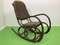 Sedia a dondolo vintage con intreccio viennese di Thonet, Immagine 1