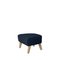 Poggiapiedi My Own Chair in quercia naturale e tessuto Sahco Zero blu di Lassen, Immagine 2