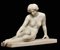Carrara Marmor Skulptur von Liegendes Mädchen 3