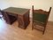 Antiker Schreibtisch mit Stühlen aus Nussholz und Leder, 3er Set 9