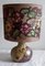 Lámpara de mesa floral con base ovalada de cerámica marrón-beige y pantalla de tela, años 80, Imagen 1