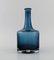 Schwedische Vase mit schmalem Hals aus blauem mundgeblasenem Kunstglas von Åseda, 1970er 5