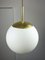Lampada a sospensione grande sferica vintage in vetro opalino e ottone, Immagine 6
