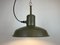 Lámpara colgante Army vintage de hierro verde, años 60, Imagen 12