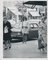 Jackie Onassis in the Street, 1970er, Schwarz-Weiß-Fotografie 1