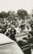 Jackie Kennedy mit Menschenmenge, 1970er, Schwarz-Weiß-Fotografie 3
