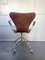 Sedia da ufficio girevole nr. 3217 vintage in pelle di Arne Jacobsen per Fritz Hansen, Danimarca, anni '60, Immagine 4