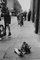 Thurston Hopkins/Getty Images, Giochi di strada, 1954, Carta fotografica, Immagine 1