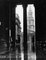 Foto di Fox/Getty Images, Riparazione dalla pioggia, 1928, Fotografia in bianco e nero, Immagine 1