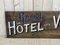 Panneau Grand Hotel des Villaret en Chêne, Début 20ème Siècle 2