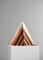 Italienische Pyramiden Tischlampe aus Acrylglas & Holz im Stil von Tobia Scarpa, 1980er 9