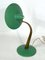 Lámpara de mesa italiana Mid-Century moderna de latón y laca verde, años 50, Imagen 4