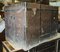 Italienischer Reisekoffer aus massivem Holz mit Armierungen und Scharnieren aus Eisen 5