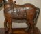 Dekorative indische handgeschnitzte & bemalte Holzstatue eines Pferdes 15