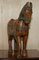 Dekorative indische handgeschnitzte & bemalte Holzstatue eines Pferdes 11